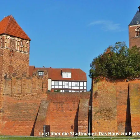 Apartment Haus Zur Eselsbrücke Tangermünde